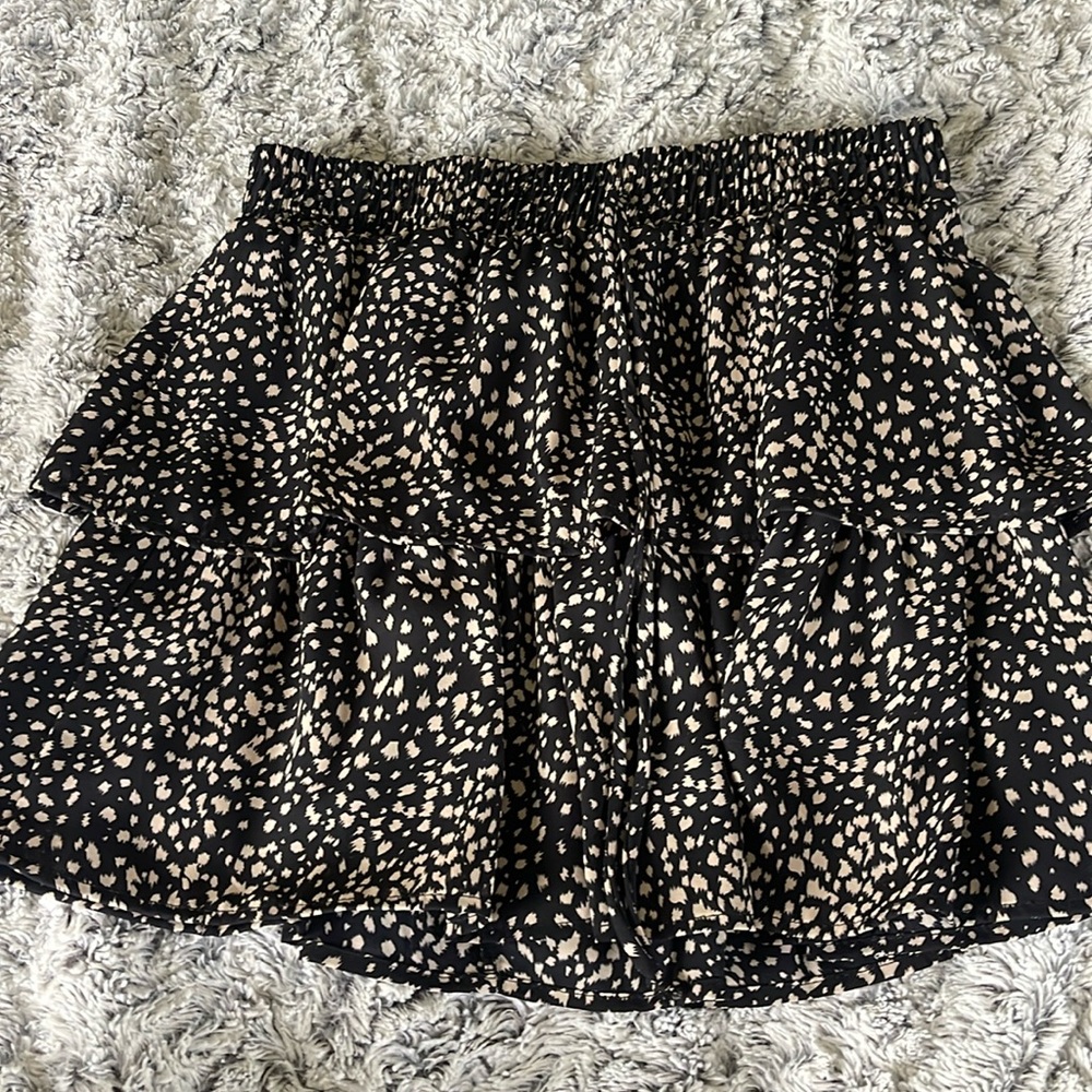 Francesca’s Animal Print Ruffled Mini Skirt size medium